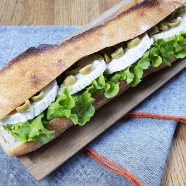 Sandwich chèvre olives 